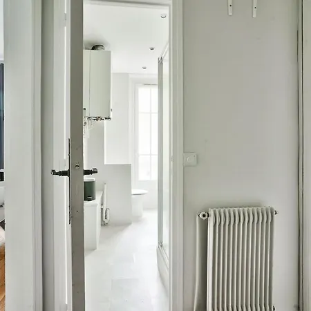 Lovely Flat 5min Walk From The Marie D'issy Metro Station Apartment *
